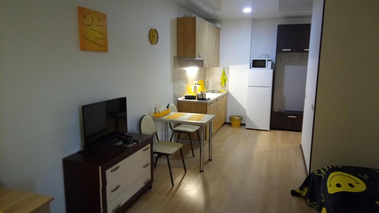 Positive Smile Studio Apartment In The Colorful Comfort Town Residental Complex. Kt-06. Kiev Exterior foto