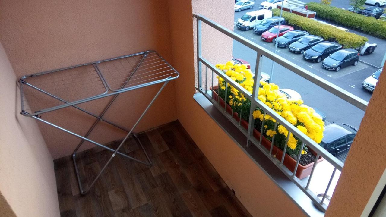 Positive Smile Studio Apartment In The Colorful Comfort Town Residental Complex. Kt-06. Kiev Exterior foto